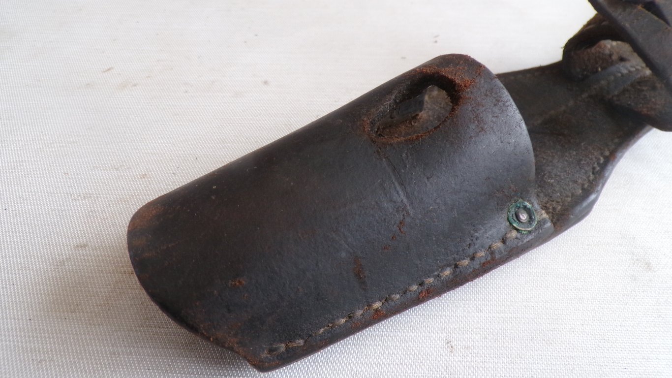 Early K98 Bayonet Frog with Strap 1935