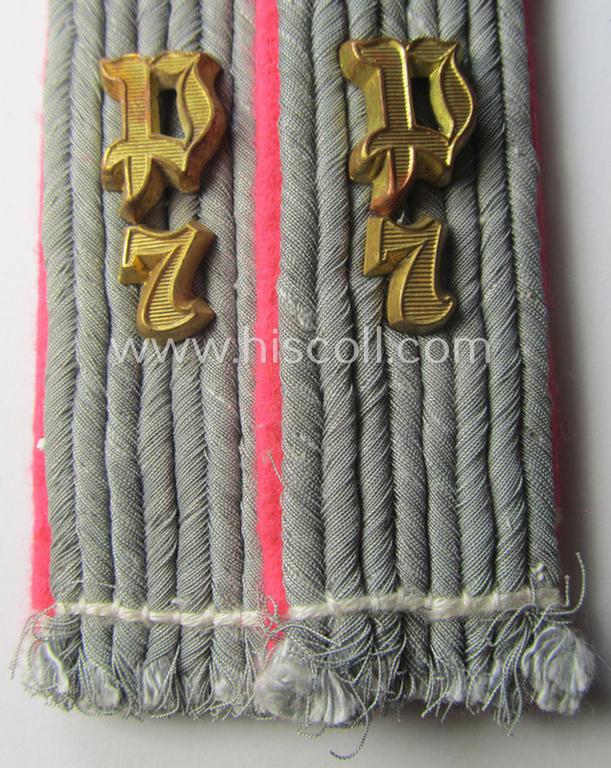 Pair of WH (Heeres) 'cyphered' officers'-type shoulderboards: 'Leutnant des Panzerjäger-Abts. 7'