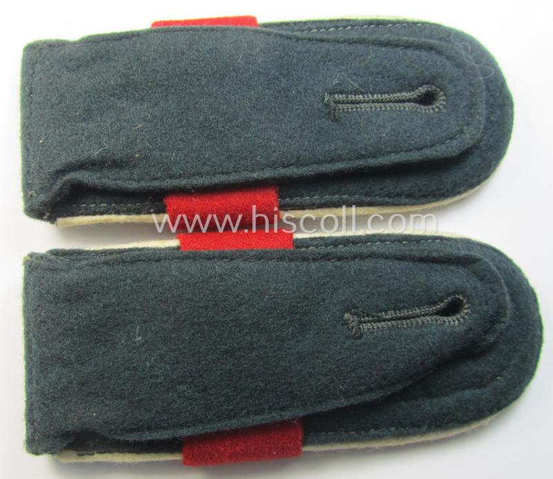 Pair of WH (Heeres) 'M36'- (ie. 'M40'-) pattern WH (Heeres) NCO-type shoulderstraps: 'Ofwbl. der Infanterie-Trpn.' (that shows a pair of bright-red-coloured, regimental-indicator-'Laschen' attached)