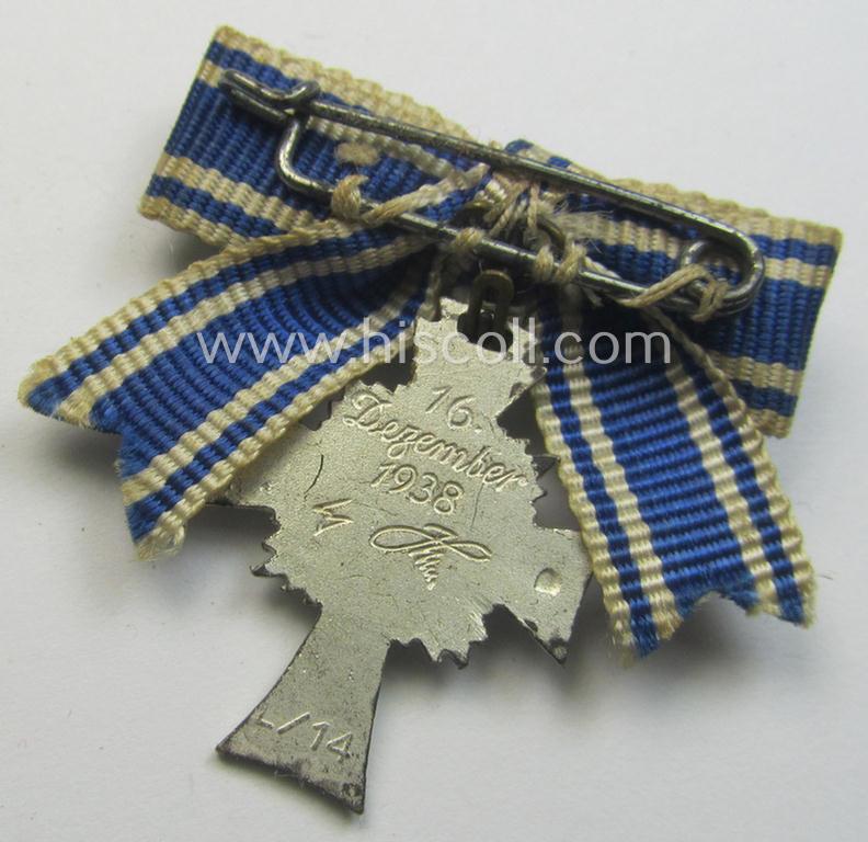 Miniature of an: 'Ehrenkreuz der deutschen Mutter - zweite Stufe' (or: silver-class mothers'-cross) being a maker- (ie. 'L/14'-) marked example