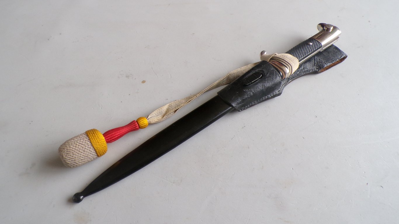 Extraseitengewehr (dress bayonet)