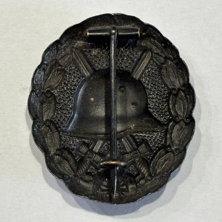 WW1 Wound Badge in Black