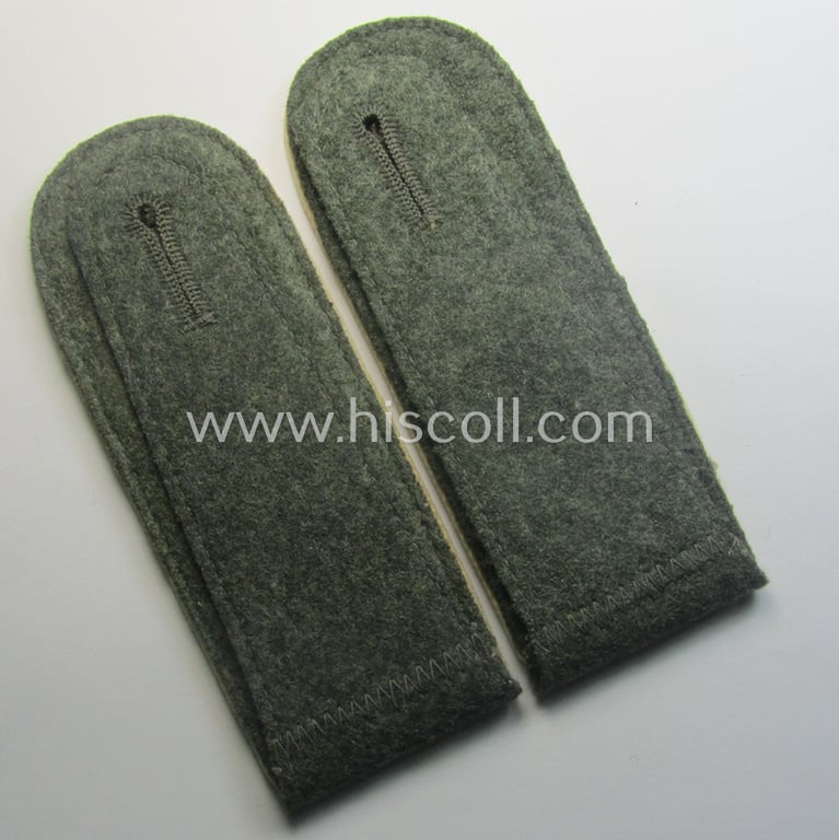 Pair of early- (ie. mid-) war-period WH (Heeres), 'M40'-pattern (rounded-styled and neatly 'cyphered') EM-type shoulderstraps as was intended for a: 'Soldat des Wehr-Ersatzdienstelle im Wehrkreises IX'