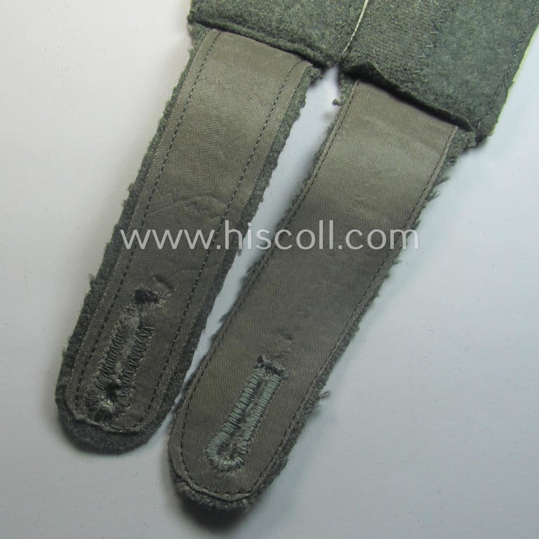Hardly used- and fully matching, pair of WH (Heeres) 'M41 o. M43'-pattern, EM-type shoulderstraps: 'Soldat eines Infanterie-Rgts.'