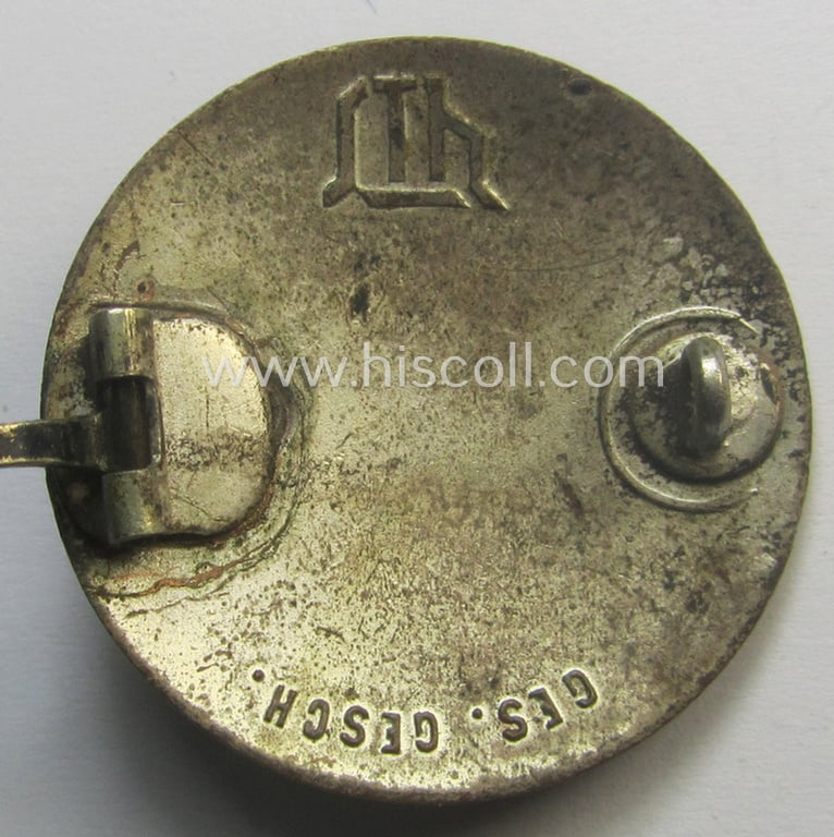 Enamelled lapel-pin: 'Der Stahlhelm' - Bund der Frontsoldaten (Sta) - Eintrittsabzeichen 1931' being a non-engraved example that comes in an overall very nicely preserved condition