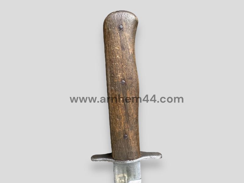 German WWII Close Combat Knife