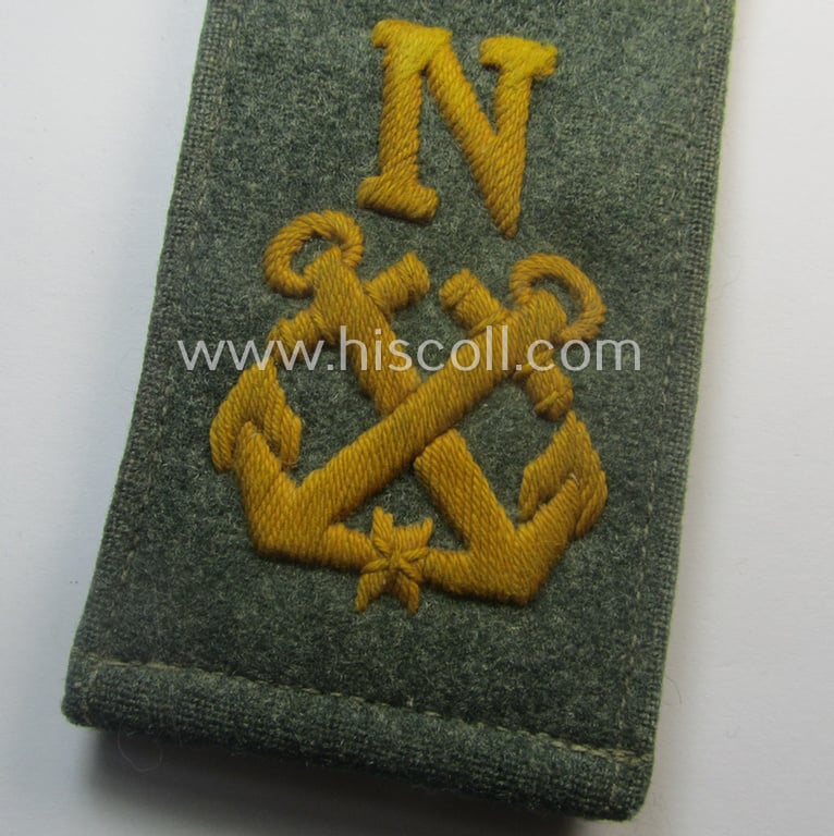 Superb - albeit regrettably single! - 'cyphered' (and I deem early-war-period), neatly hand-embroidered WH (KM) EM-type shoulderstrap: 'Soldat eines Küsten-Artillerie-Abtlgs.'