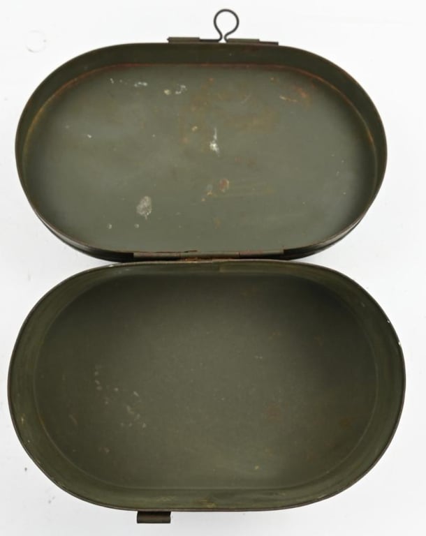 Dutch WW2 Equipment Cannister