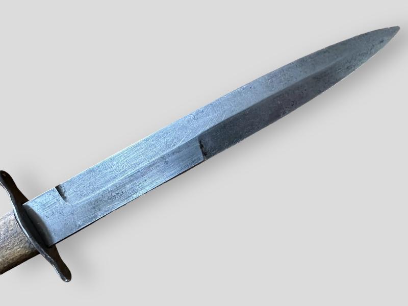 German WWII Close Combat Knife