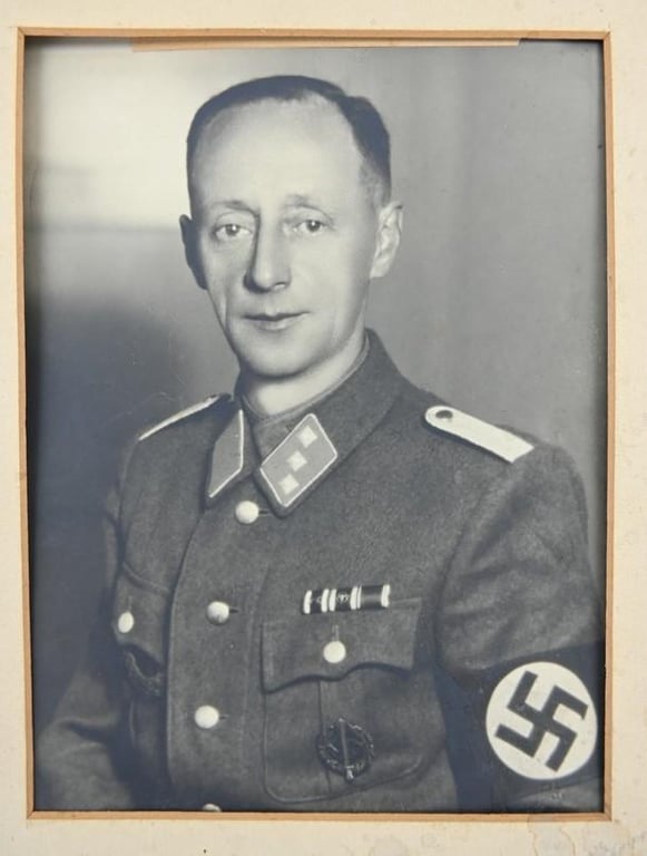 German Large Size Portrait Picture 'Feldhernhalle'