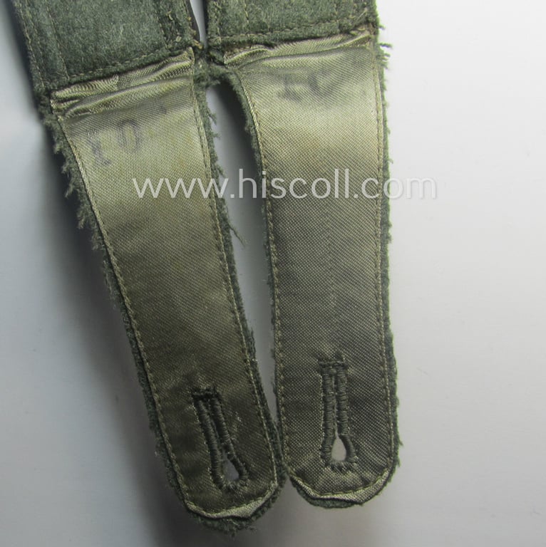 Pair of early- (ie. mid-) war-period so-called: 'M41 o. M43'-pattern, WH (Heeres) NCO-type shoulderstraps as piped in the black- (ie. 'schwarzer'-) coloured branchcolour as intended for an: 'Uffz. der Pionier-Trpn.'