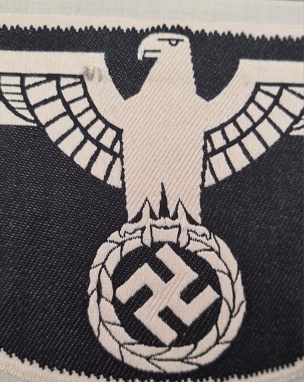 UnCut "Army" Heer Sports Vest Insignia