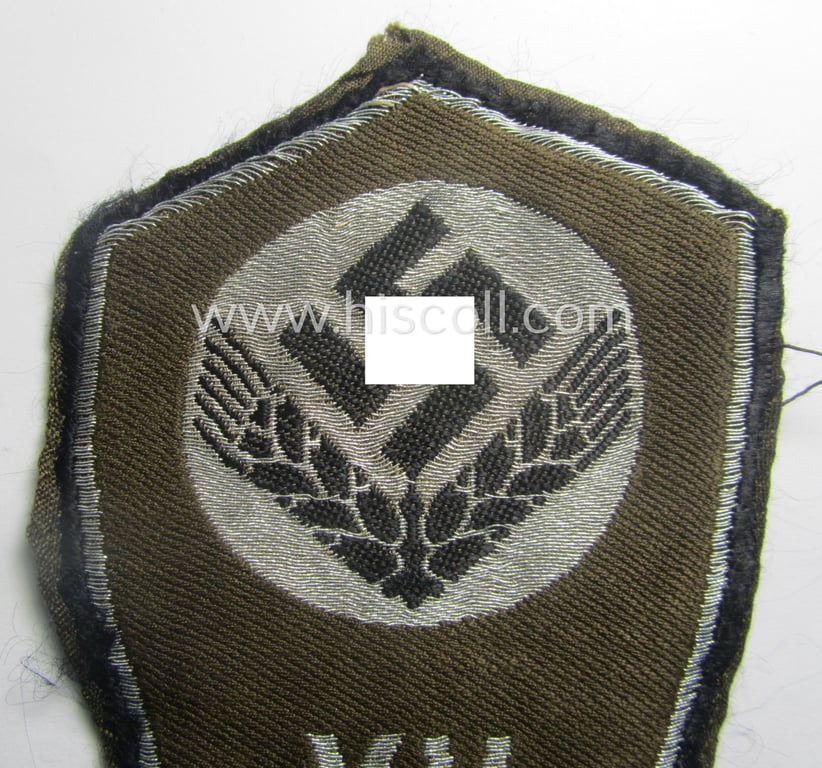 Female-related, officers'-pattern so-called: 'RADwJ'-sleeve-badge (ie. 'Abzeichen des Reichsarbeitsdienst der weiblichen Jugend') being a clearly worn example as executed in the neat 'BeVo'-weave, 'flatwire'-pattern