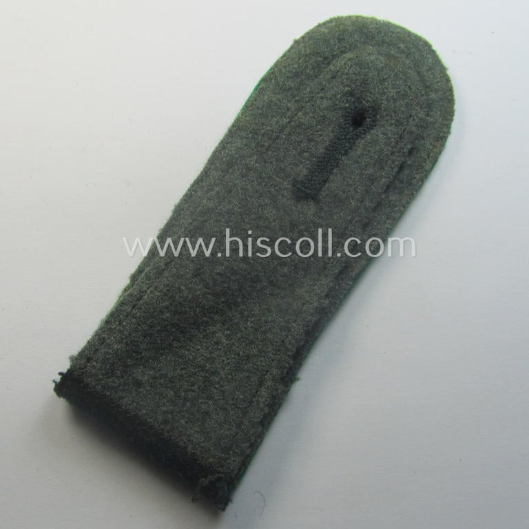 Single, WH (Heeres) EM-type (ie. 'M40'-pattern- and/or 'rounded-styled') neatly 'cyphered' shoulderstrap as was intended for usage by a: 'Soldat eines Gebirgsjäger-Rgts.'