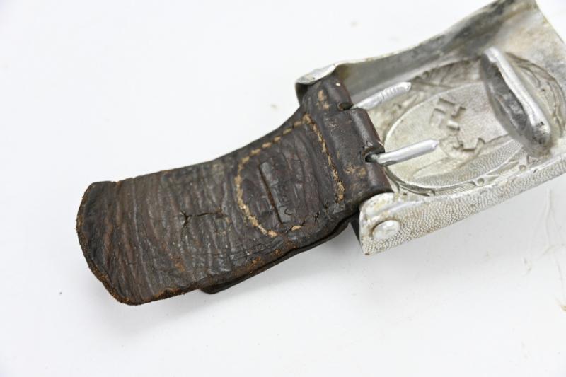 German LW Beltbuckle with Tab 'E.Schneider'