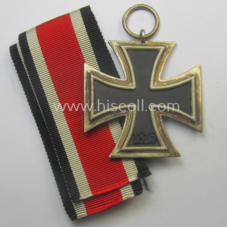 Maker- (ie. '7'-) marked 'Eisernes Kreuz II. Klasse' by the company: 'Paul Meybauer'