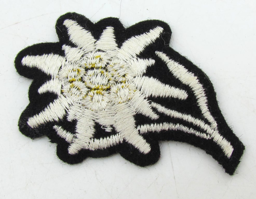 Waffen-SS Gebirgsjäger Edelweiss Cap Insignia
