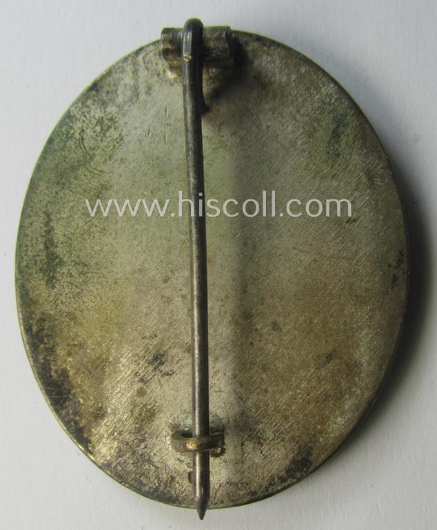 Unusually found, 'Verwundeten-Abzeichen in Silber' being a clearly maker- (ie. '13'-) marked, 'Buntmetall'-based example by the maker (ie. 'Hersteller') named: 'Gustav Brehmer'