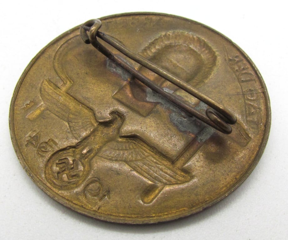 1 Mai commemorative badge. International worker's day Badge 1934
