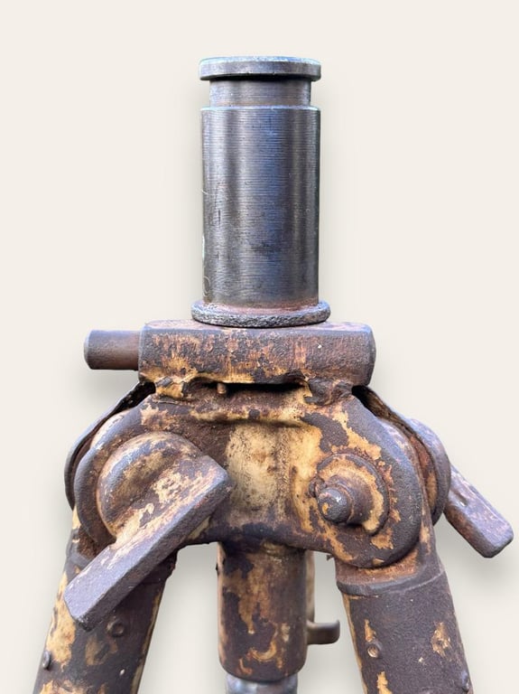MG 34/42 Tan Tripod