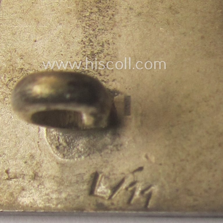Stunning, 'EK1. Klasse' (ie. Iron Cross 1st class) being a typical: 'L/11'- (ie. by 'Wilh. Deumer'-marked) example and that comes complete (with its rare LDO-etiket!) in its specific LDO-styled etui as issued and/or recently found