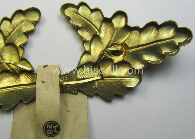 Matching (political-style) N.S.D.A.P.-visor- (ie. 'Schirmmützen'-) cap-insignia-set for a: 'politischen Leiter' (comprising of a cap-wreath and dito cap-cocarde, both pieces being neatly: 'RzM' and/or: 'M1/47'- (ie. 'M1/63'-) marked example...