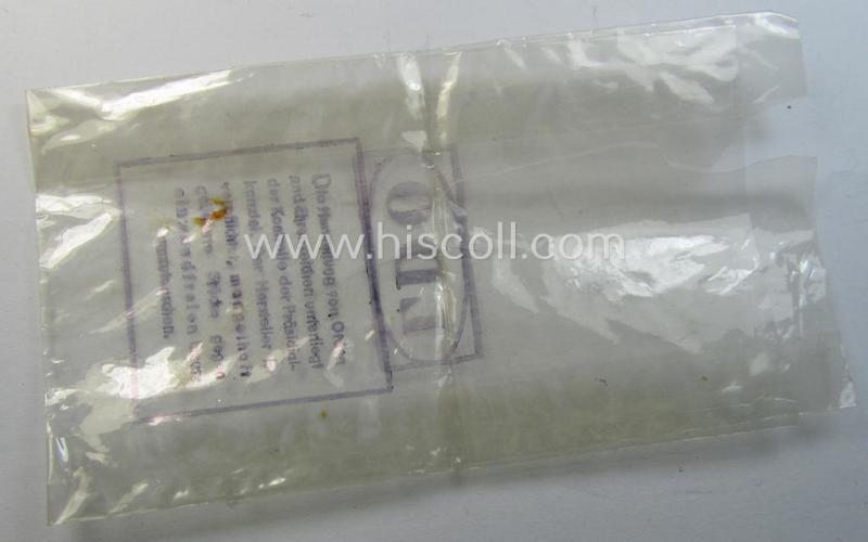 Neat - albeit regrettably empty! - 'generic' (and very fragile!) typical 'Cellophan'-based- and/or 'LDO'-marked pouch as was intended to store a wide range of WH (Heeres, Luftwaffe, Waffen-SS etc.) awards