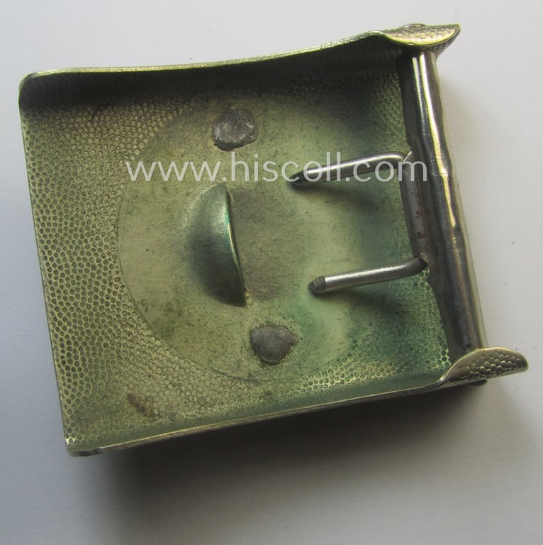 Early period- (ie. 'Deutsche Reichswehr'-related-) silver-coloured- (ie. typical nickle-chrome-based) belt-buckle (ie. 'Koppelschloss') being a non-maker-marked example that comes in a moderately used- ie. worn, condition