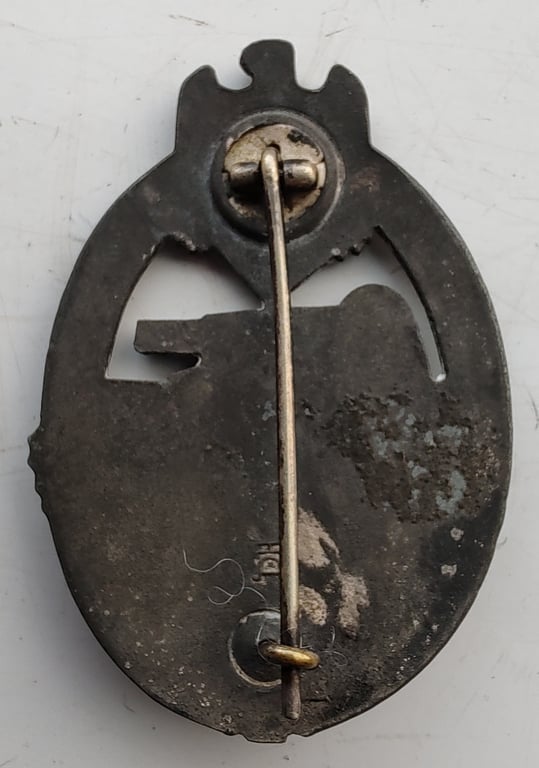 Original Panzer Assault Badge Bronze by Hermann Aurich (Panzerkampfabzeichen in Bronze)
