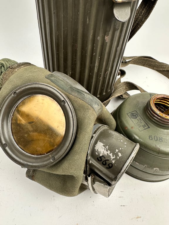 WW2 Early german Gasmask named "Gerber J."