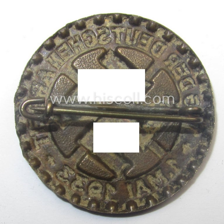 Neat, early-period DAF- (ie. 'Deutscher Arbeits Front'-) related day-badge (ie. 'tinnie' or: 'Veranstaltungsabzeichen') as was issued to commemorate the: 'Tag der deutschen Arbeit - 1. Mai 1933'