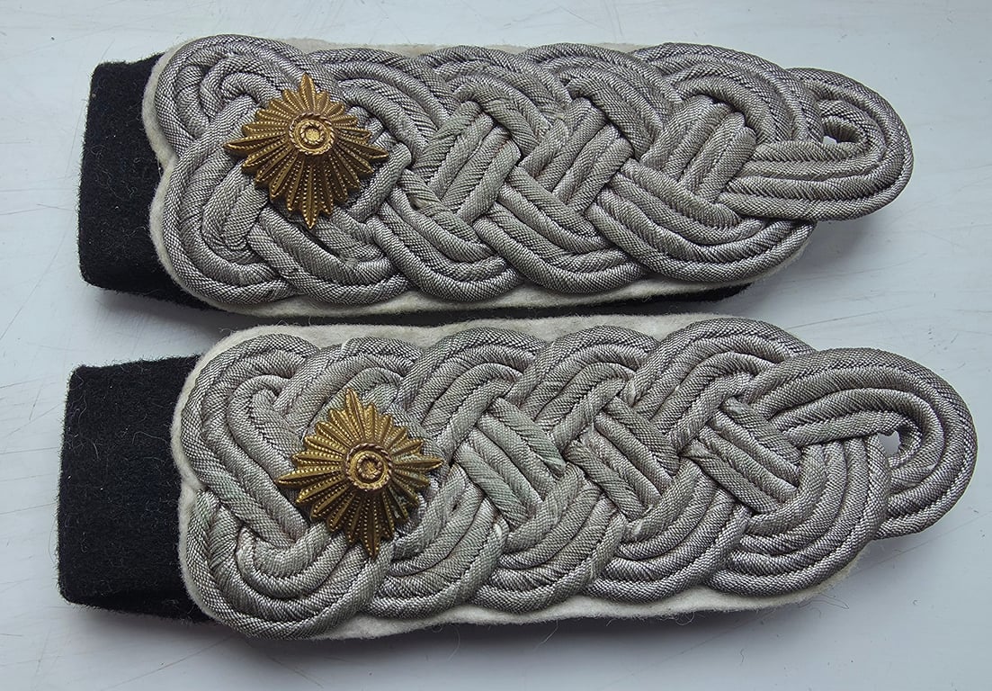 Waffen-SS Obersturmbannfuhrer Infantry Officer shoulder boards