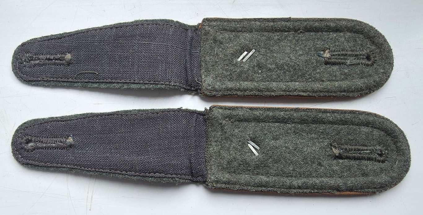 Wehrmacht M43 NCO Kradschutzen shoulder straps