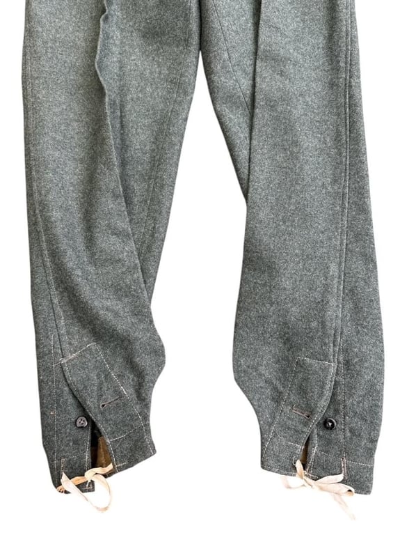 Wehrmacht ( Heer ) assault gunners ( Sturmgeschütz ) trousers