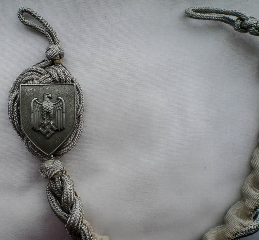 A Heer Marksmanship Lanyard Grade 1 (Heer Schützenschnur) 1936–1938 variant