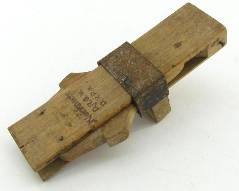 'Deutsche Wehrmacht' wooden- and metal-based (partly foldable) boot-removing device aka: 'Stiefelknecht'