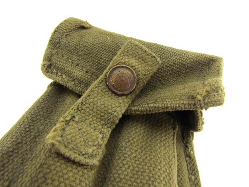 British WWII Basic Pouches ( Blancoed )