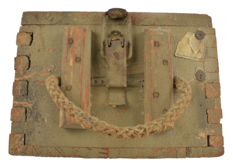 German WH 10 HWK42 Ammunition Box