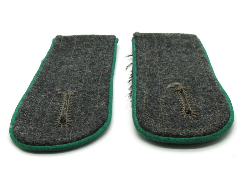 Wehrmacht Gebirgsjäger/Mountain Troops Em’s Shoulder Boards
