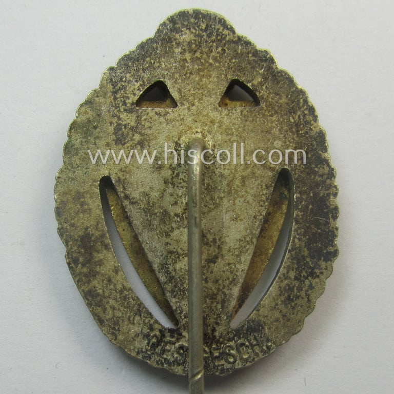 Honorary-membership lapel-pin (aka: 'Silberne Ehrennadel für 25 Jahre Mitgliedschaft im Deutscher Reichskriegerbund Kyffhäuser' (ie. 'D.R.K.B.') being a non-maker-marked example that bears a: 'Ges.Gesch.'-designation on its back