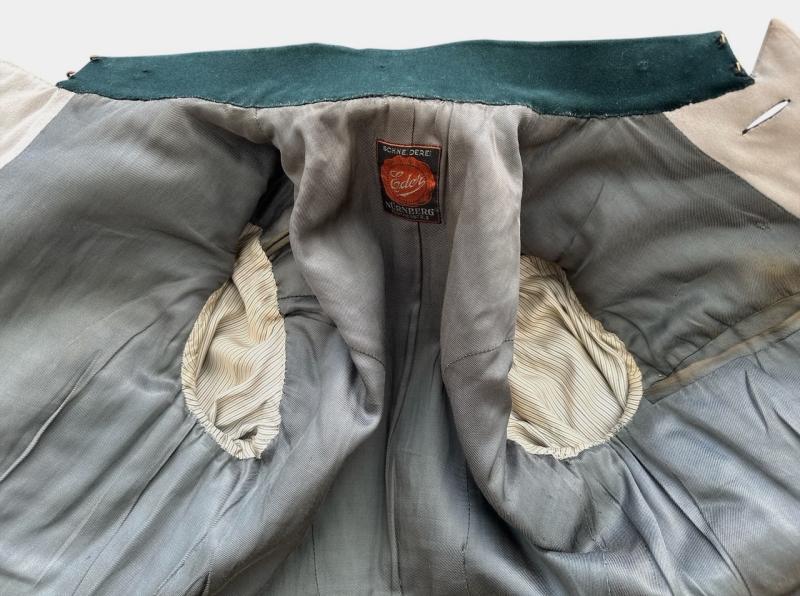 Wehrmacht (Heer) Infantry Officer’s "Waffenrock" – Hauptmann