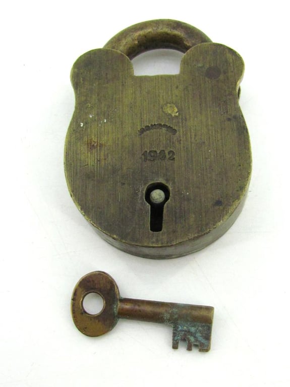 WWII Jackson's Padlock 1942