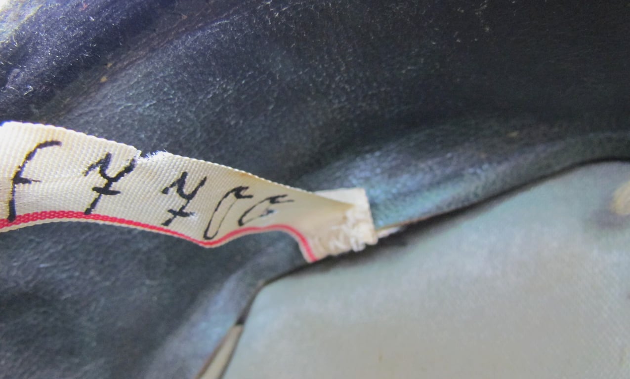 Wehrmacht Heer Infantry Officer’s Visor Cap by Peküro – Size 56