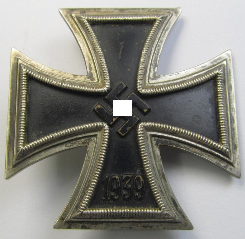 Attractive - early-pattern- and unusually non-magnetic! - 'Eisernes Kreuz 1. Klasse' (or: Iron Cross 1st class) being a typical non-maker-marked example as was produced by the Austrian-based maker (ie. 'Hersteller'): 'Friedrich Orth'