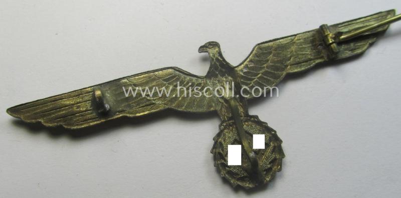 WH (Kriegsmarine) golden-toned breast-eagle as was intended for usage onto the white-coloured, naval-type summer tunics ('Brustadler für Sommerrock der Kriegsmarine')