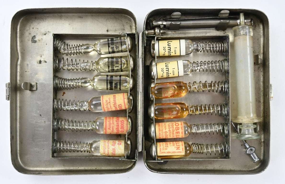 German WH Medical Set