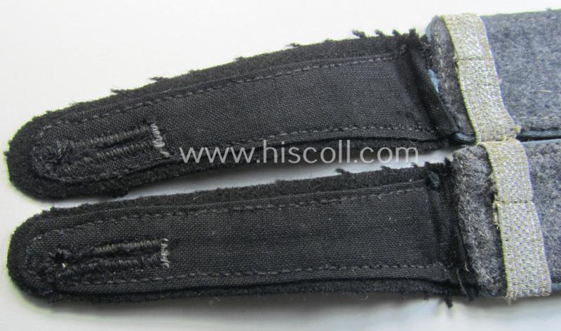 Attractive - and fully matching! - pair of WH (Luftwaffe ie. Hitlerjugend-) related, so-called: 'Flakhelfer'-shoulderstraps as was intended for usage by a: 'Flakhelfer' (ie. later-war-period, youthful, anti-aircraft staff-member)