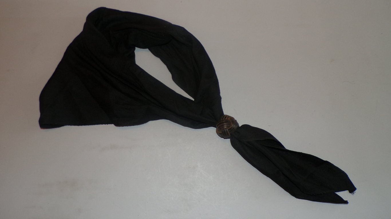 Hitlerjugend-Schal und Knoten