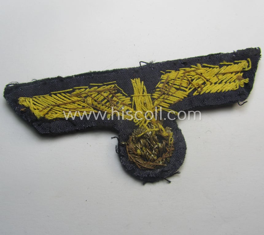 Superb, WH (Heeres o. Küsten-Artillerie) general-officers'-pattern breast-eagle (ie. 'Brustadler für Generale des Heeres o. Offz. der Küsten-Artillerie') as executed in bright-golden-coloured, 'hand-embroidered'-pattern