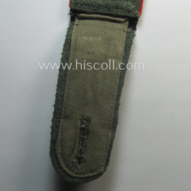 Single, early-war-period (ie. 'M41'-) pattern, WH (Heeres) 'cyphered' NCO-type shoulderstrap as was intended for a: 'Wachtmeister u. Mitglied eines Art.-Beobachtungs-Abtgs.'